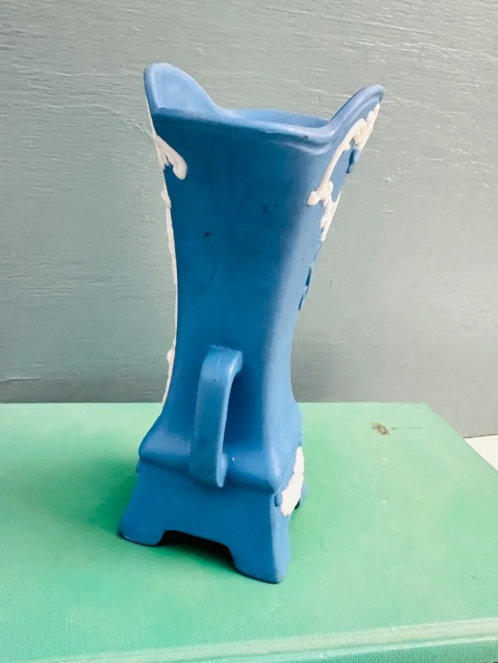Vintage Jasperware Blue and White Bisque Porcelain Cherub Vase, Wedgwood Blue - Picture 5 of 11